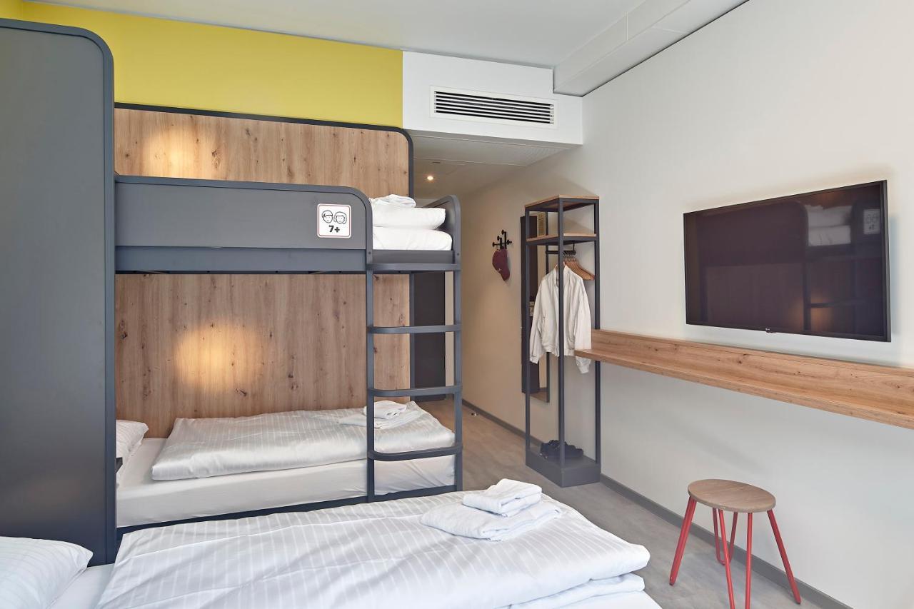 Meininger Hotel Koeln West Exteriér fotografie