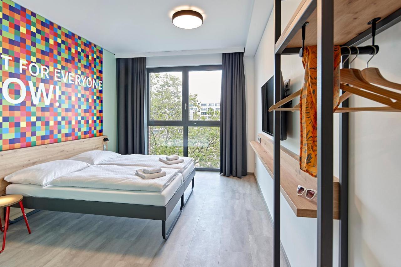 Meininger Hotel Koeln West Exteriér fotografie