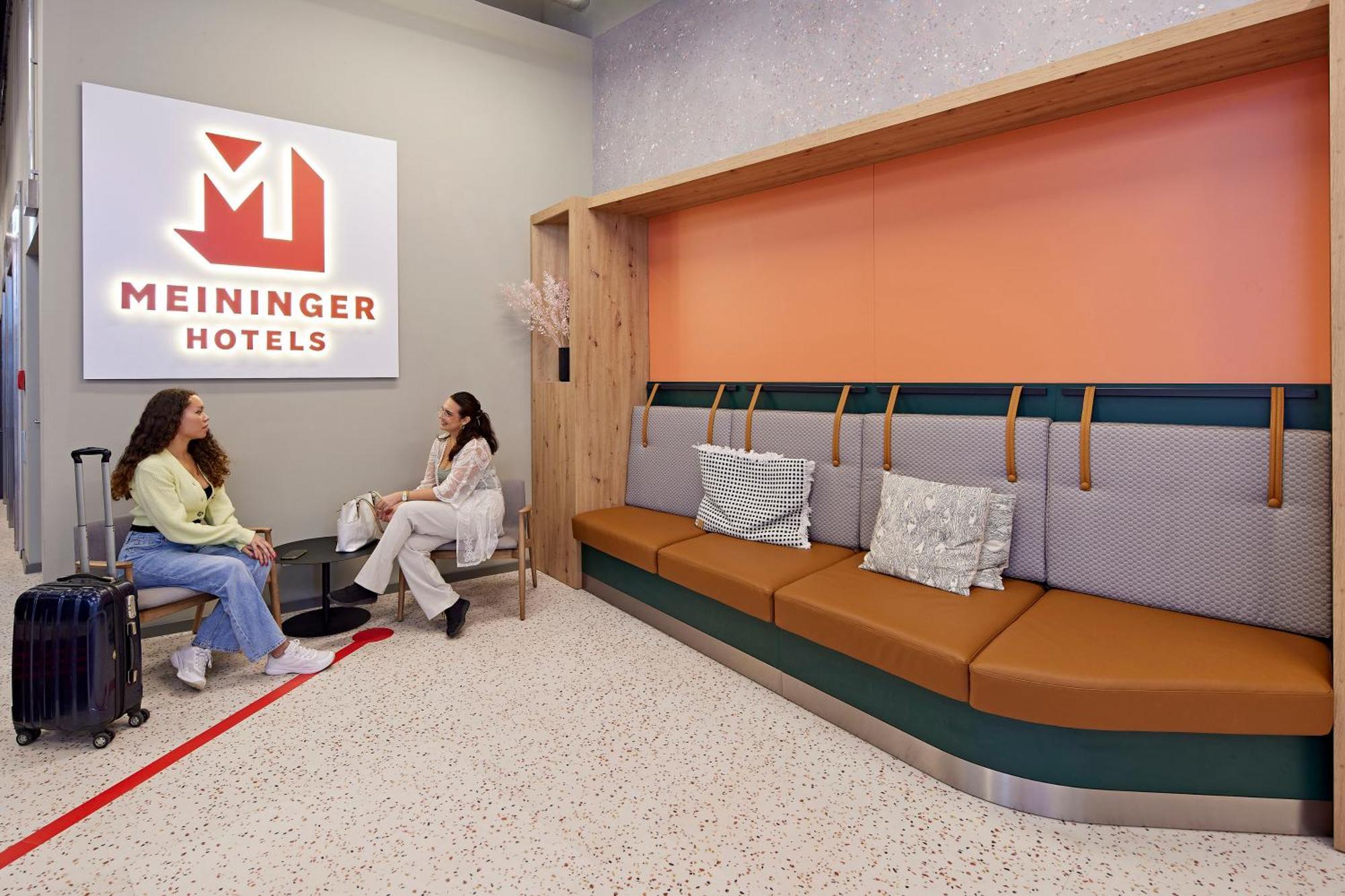 Meininger Hotel Koeln West Exteriér fotografie